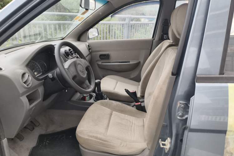 Used Wuling Hongguang 2013 1.5L Base Version Left Front Seat