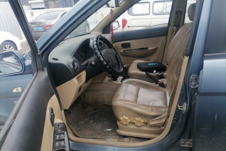 Used Wuling Hongguang 2013 1.5L Luxury Model Left Front Seat