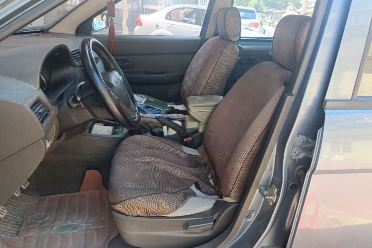 Used Wuling Hongguang 2013 1.5L Base Version Left Front Seat