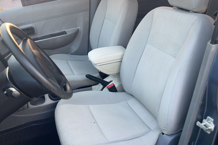 Used Wuling Hongguang 2013 1.5L Base Version Left Front Seat