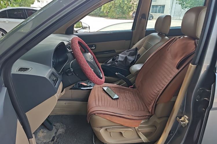Used Wuling Hongguang 2013 1.5L S Luxury Model Left Front Seat