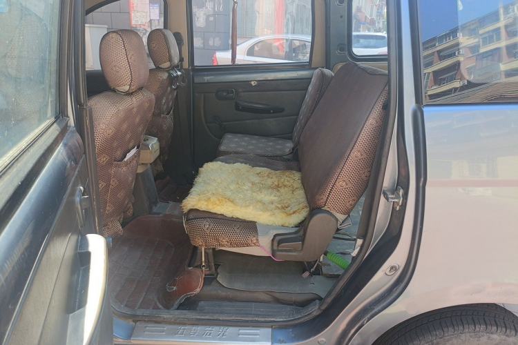 Used Wuling Hongguang 2013 1.5L Base Version Left Rear Seat