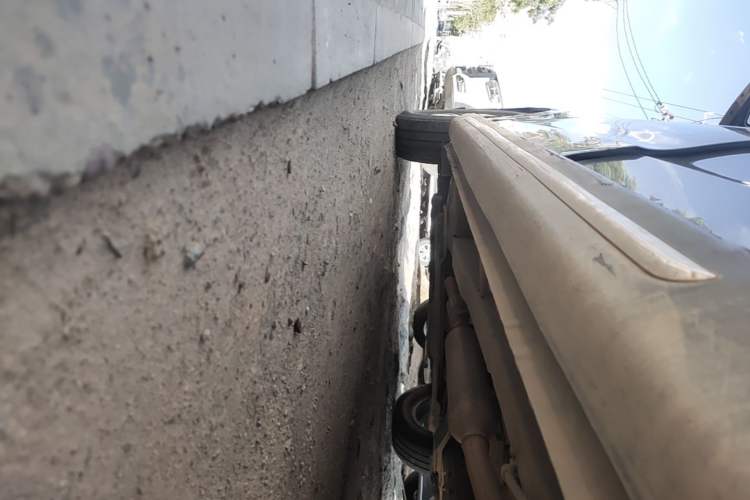 Used Wuling Hongguang 2013 1.5L S Comfort Model Left Side Sill