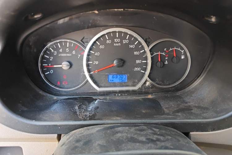 Used Wuling Hongguang 2013 1.5L Comfort Model Odometer Close Up