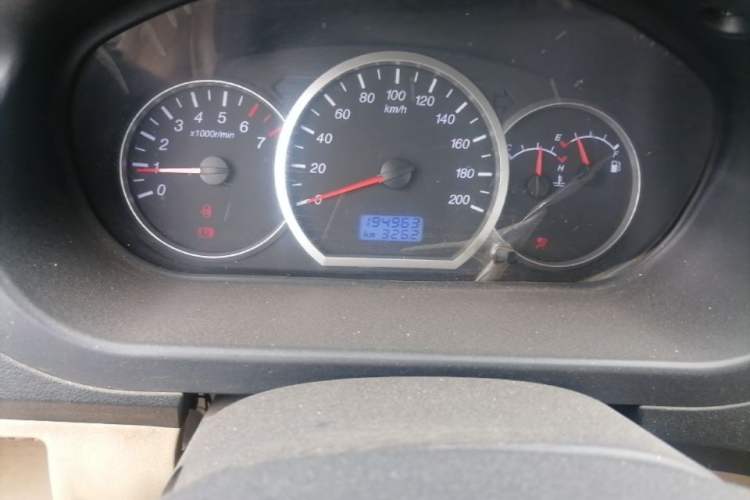 Used Wuling Hongguang 2013 1.5L Luxury Model Odometer Close Up