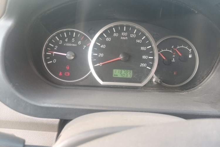 Used Wuling Hongguang 2013 1.5L Standard Version Odometer Close Up