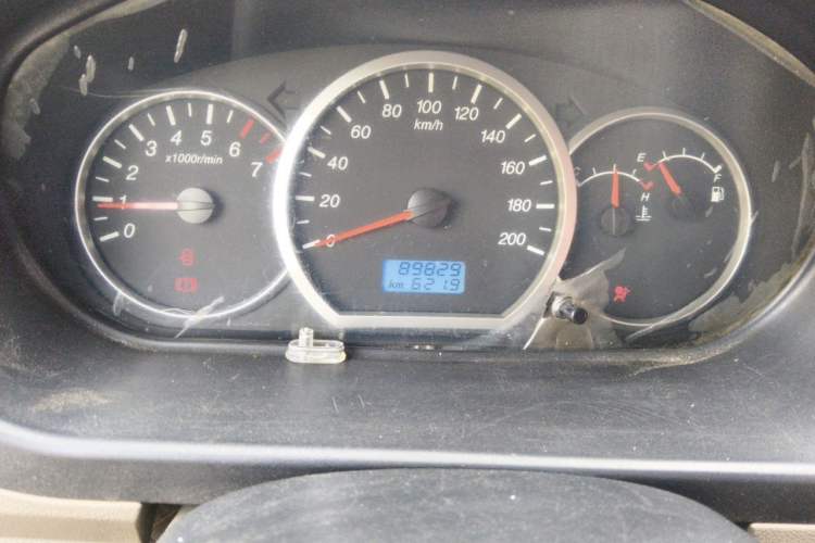 Used Wuling Hongguang 2013 1.5L Standard Version Odometer Close Up