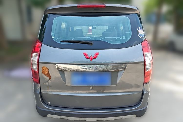 Used Wuling Hongguang 2013 1.5L S Luxury Model Rear