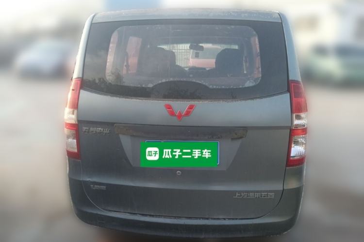 Used Wuling Hongguang 2013 1.5L Standard Version Rear