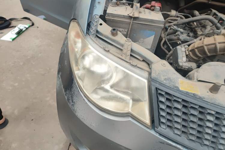 Used Wuling Hongguang 2013 1.5L Standard Version Right Front Headlight
