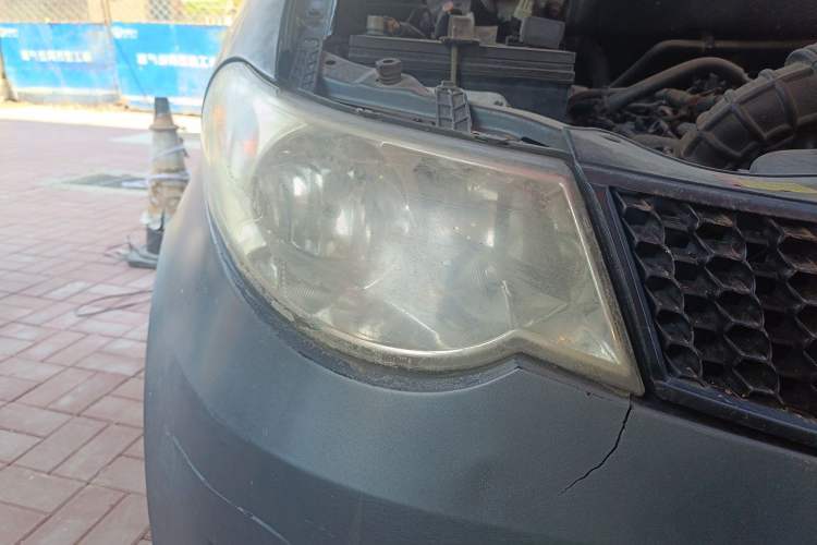 Used Wuling Hongguang 2013 1.5L Base Version Right Front Headlight