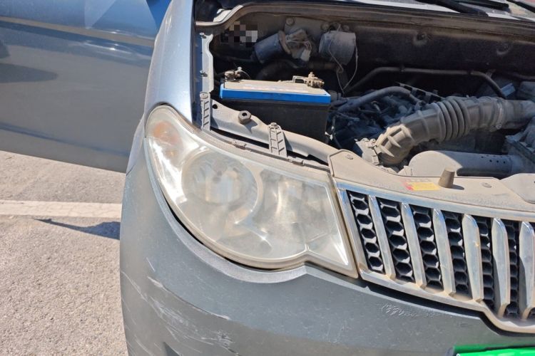 Used Wuling Hongguang 2013 1.5L Comfort Model Right Front Headlight