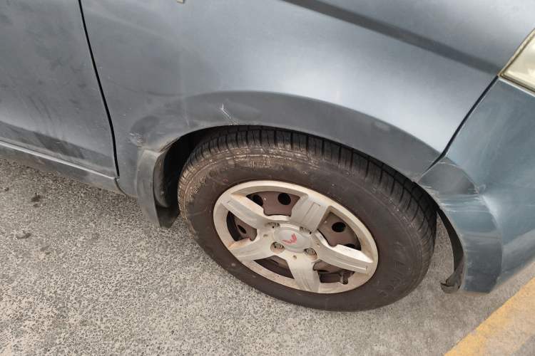 Used Wuling Hongguang 2013 1.5L Base Version Right Front Wheel Hub