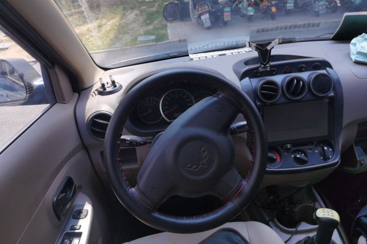 Used Wuling Hongguang 2013 1.5L Comfort Model Steering Wheel
