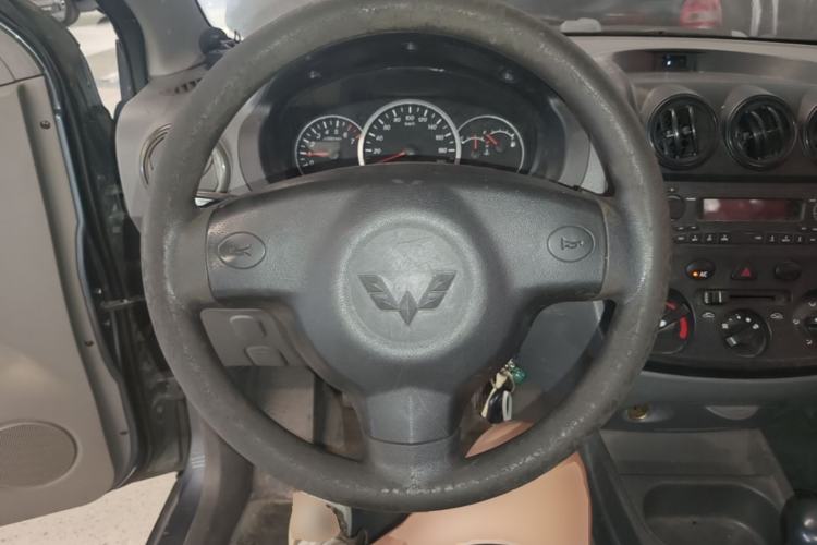 Used Wuling Hongguang 2013 1.5L Base Version Steering Wheel