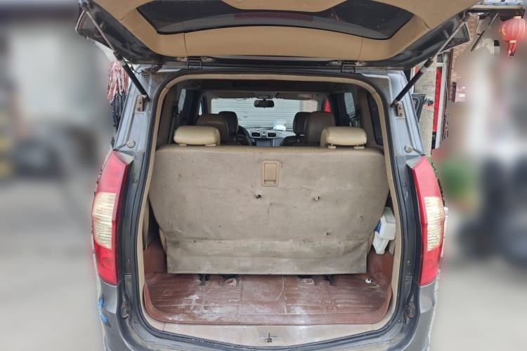 Used Wuling Hongguang 2013 1.5L S Comfort Model Trunk