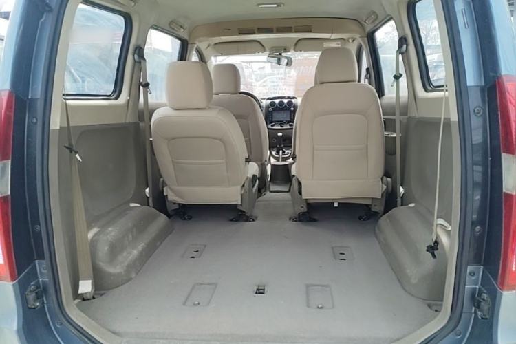 Used Wuling Hongguang 2013 1.5L Comfort Model Trunk