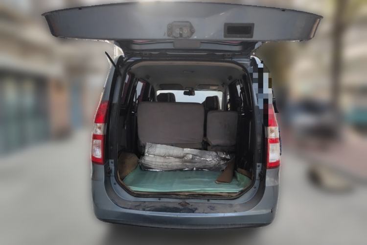 Used Wuling Hongguang 2013 1.5L Base Version Trunk