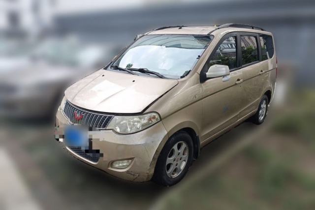 Ojetý Wuling Hongguang 2013 1.2L S Comfort Model China IV Standard