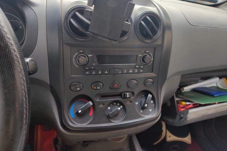 Used Wuling Hongguang 2013 1.5L Base Version Audio And AC Panel