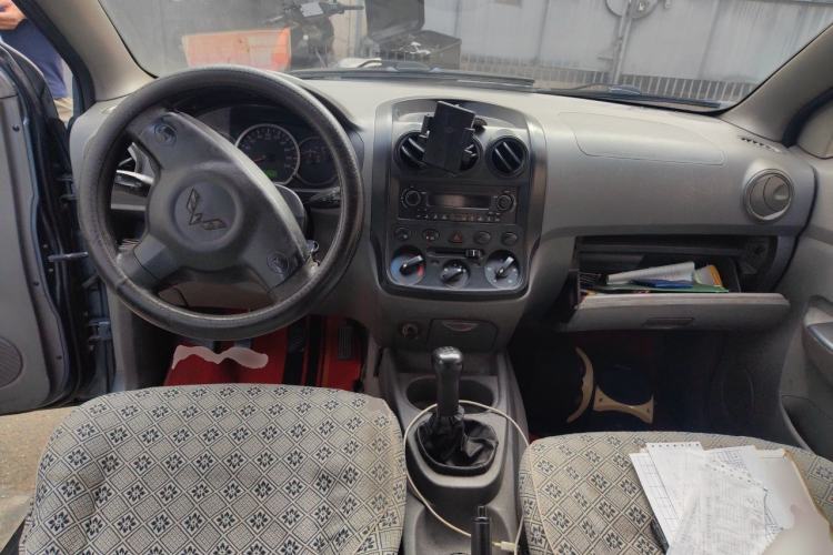 Used Wuling Hongguang 2013 1.5L Base Version Center Console