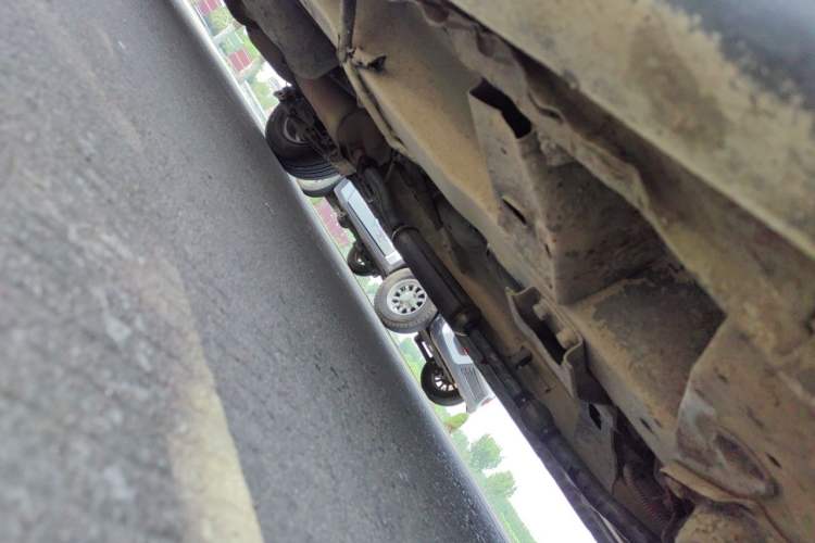 Used Wuling Hongguang 2013 1.5L S Luxury Model Chassis Front Right