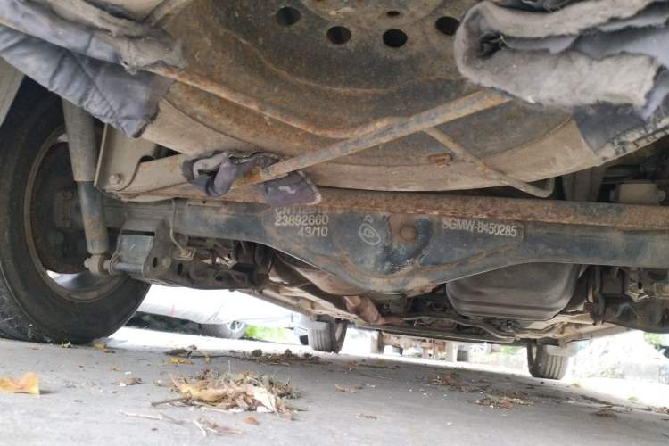 Used Wuling Hongguang 2013 1.5L S Luxury Model Chassis Rear