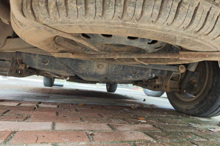 Used Wuling Hongguang 2013 1.5L S Luxury Model Chassis Rear