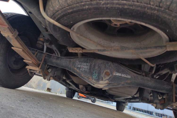Used Wuling Hongguang 2013 1.5L Base Version Chassis Rear