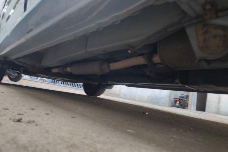 Used Wuling Hongguang 2013 1.5L Base Version Chassis Rear Left