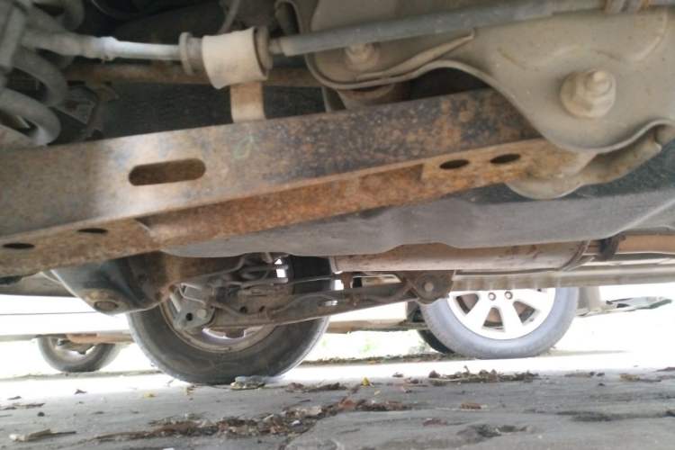 Used Wuling Hongguang 2013 1.5L S Luxury Model Chassis Rear Right