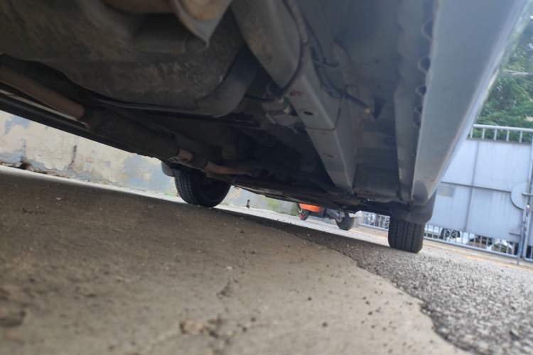 Used Wuling Hongguang 2013 1.5L Base Version Chassis Rear Right