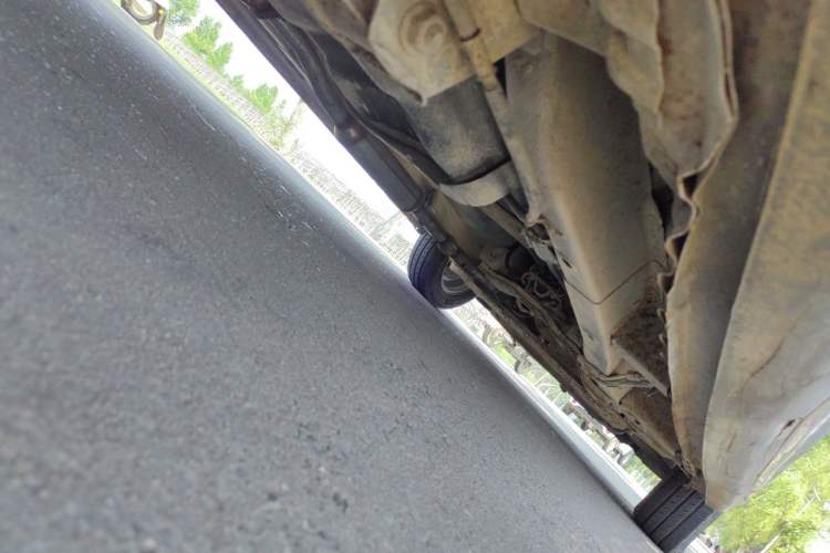 Used Wuling Hongguang 2013 1.5L S Luxury Model Chassis Rear Right