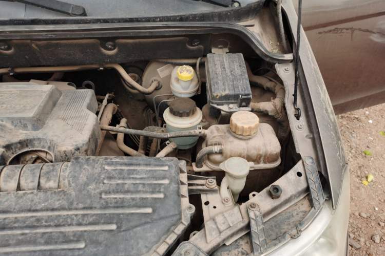 Used Wuling Hongguang  Engine Bay Left