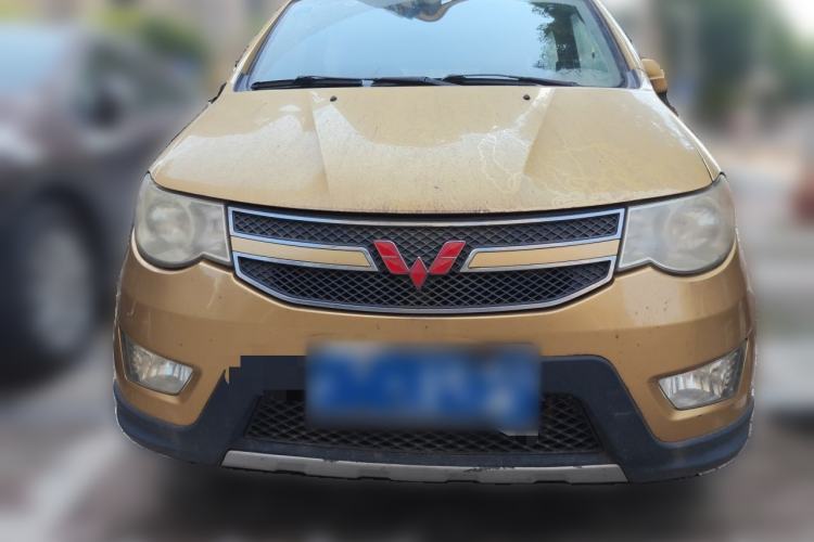 Used Wuling Hongguang 2013 1.5L S Luxury Model Front