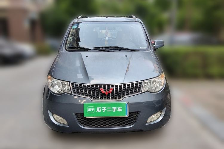 Used Wuling Hongguang 2013 1.5L Luxury Model Front