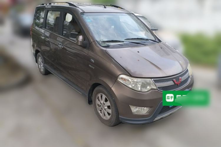 Used Wuling Hongguang 2013 1.5L S Luxury Model Front Right 45 Deg