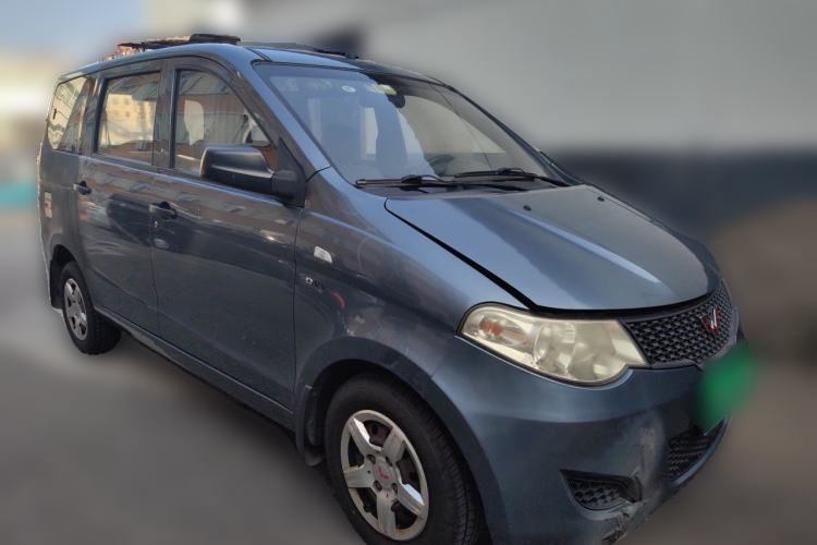 Used Wuling Hongguang 2013 1.5L Base Version Front Right 45 Deg