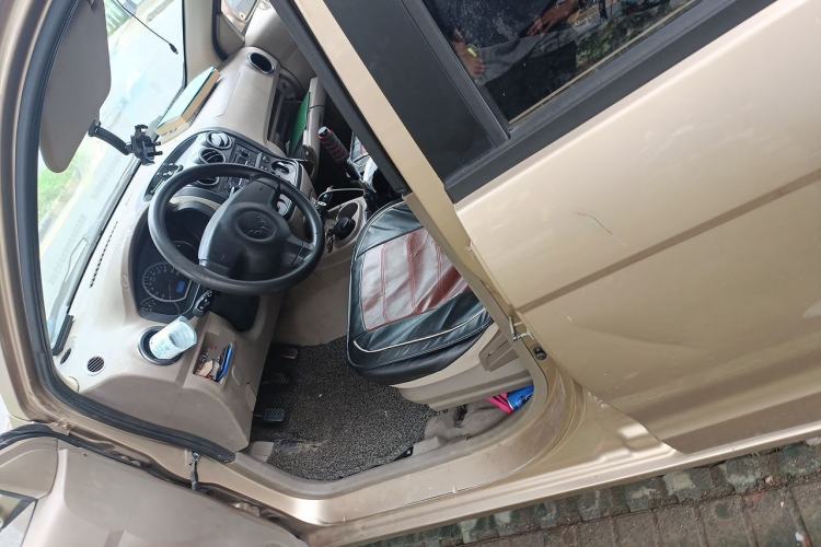 Used Wuling Hongguang 2013 1.2L S Comfort Model China IV Standard Left Front Seat