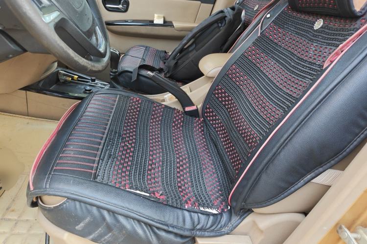 Used Wuling Hongguang 2013 1.5L S Luxury Model Left Front Seat