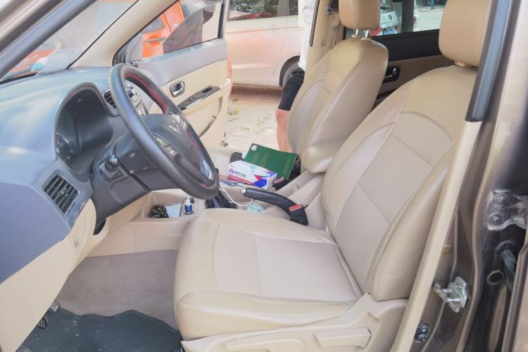 Used Wuling Hongguang 2013 1.5L S Comfort Model Left Front Seat