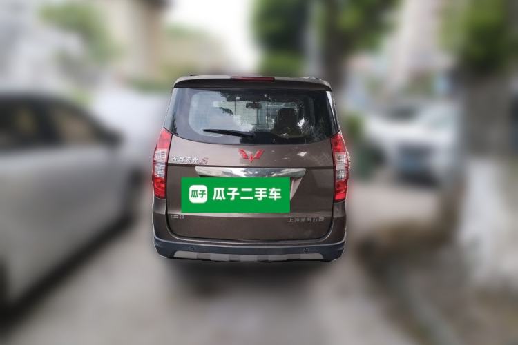 Used Wuling Hongguang 2013 1.5L S Luxury Model Rear