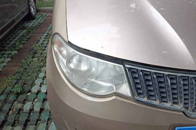 Used Wuling Hongguang 2013 1.2L S Comfort Model China IV Standard Right Front Headlight