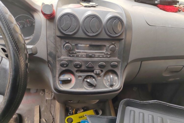 Used Wuling Hongguang 2013 1.5L Base Version Audio And AC Panel
