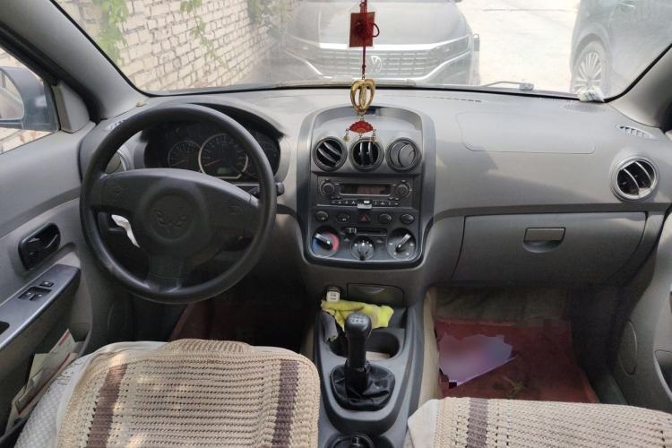 Used Wuling Hongguang 2013 1.5L Base Version Center Console