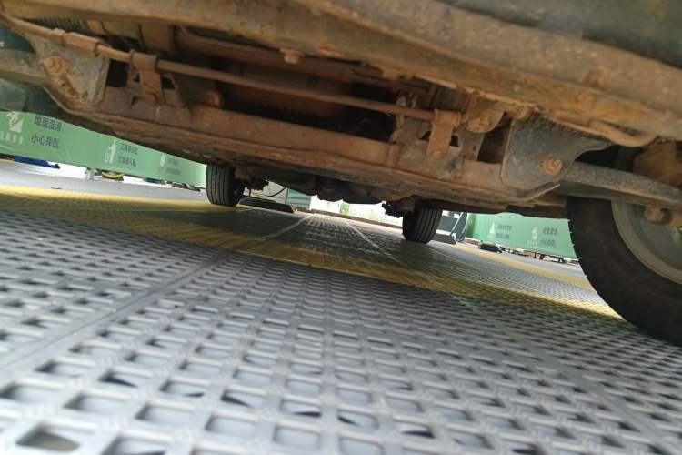 Used Wuling Hongguang 2013 1.5L S Luxury Model Chassis Front