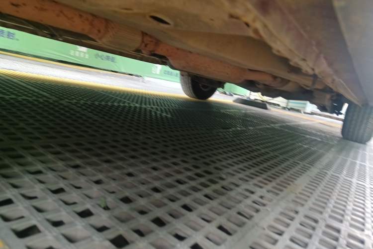 Used Wuling Hongguang 2013 1.5L S Luxury Model Chassis Front Left