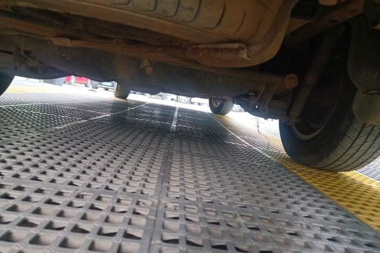 Used Wuling Hongguang 2013 1.5L S Luxury Model Chassis Rear