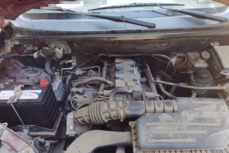 Used Wuling Hongguang 2013 1.5L Base Version Engine Bay