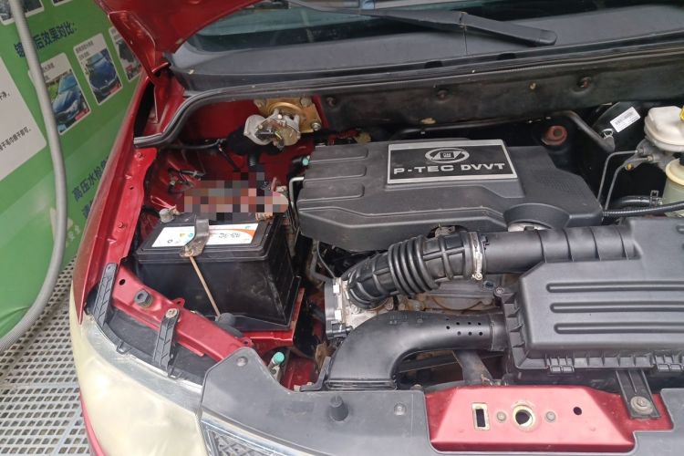 Used Wuling Hongguang 2013 1.5L S Luxury Model Engine Bay Right
